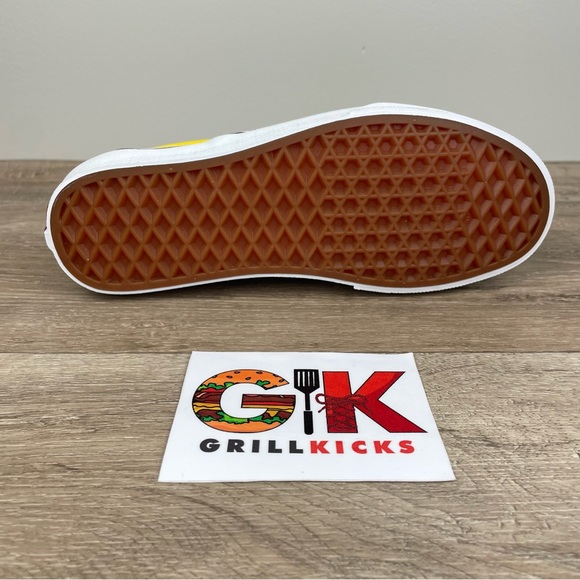 Vans Classic Slip On Checkerboard Cyber Yellow/White Skate Shoes Men's - Picture 5 of 5